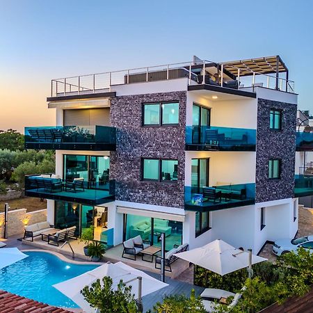 Luxury Apartments Vilamaloca วีร์ ภายนอก รูปภาพ