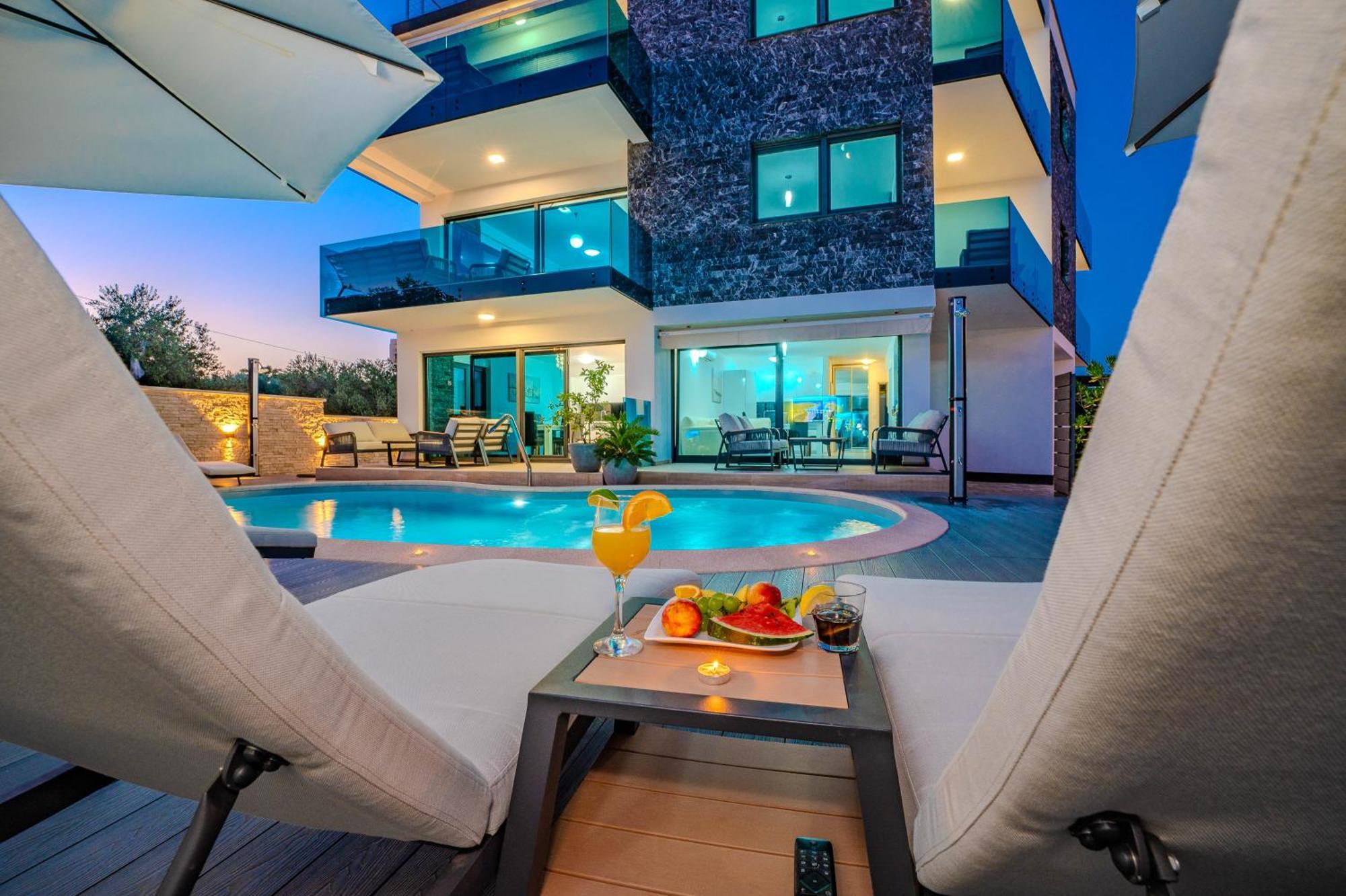 Luxury Apartments Vilamaloca วีร์ ภายนอก รูปภาพ