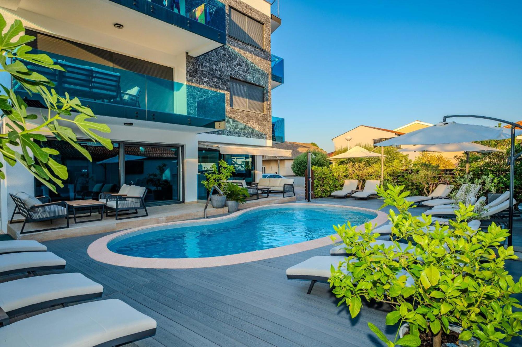 Luxury Apartments Vilamaloca วีร์ ภายนอก รูปภาพ