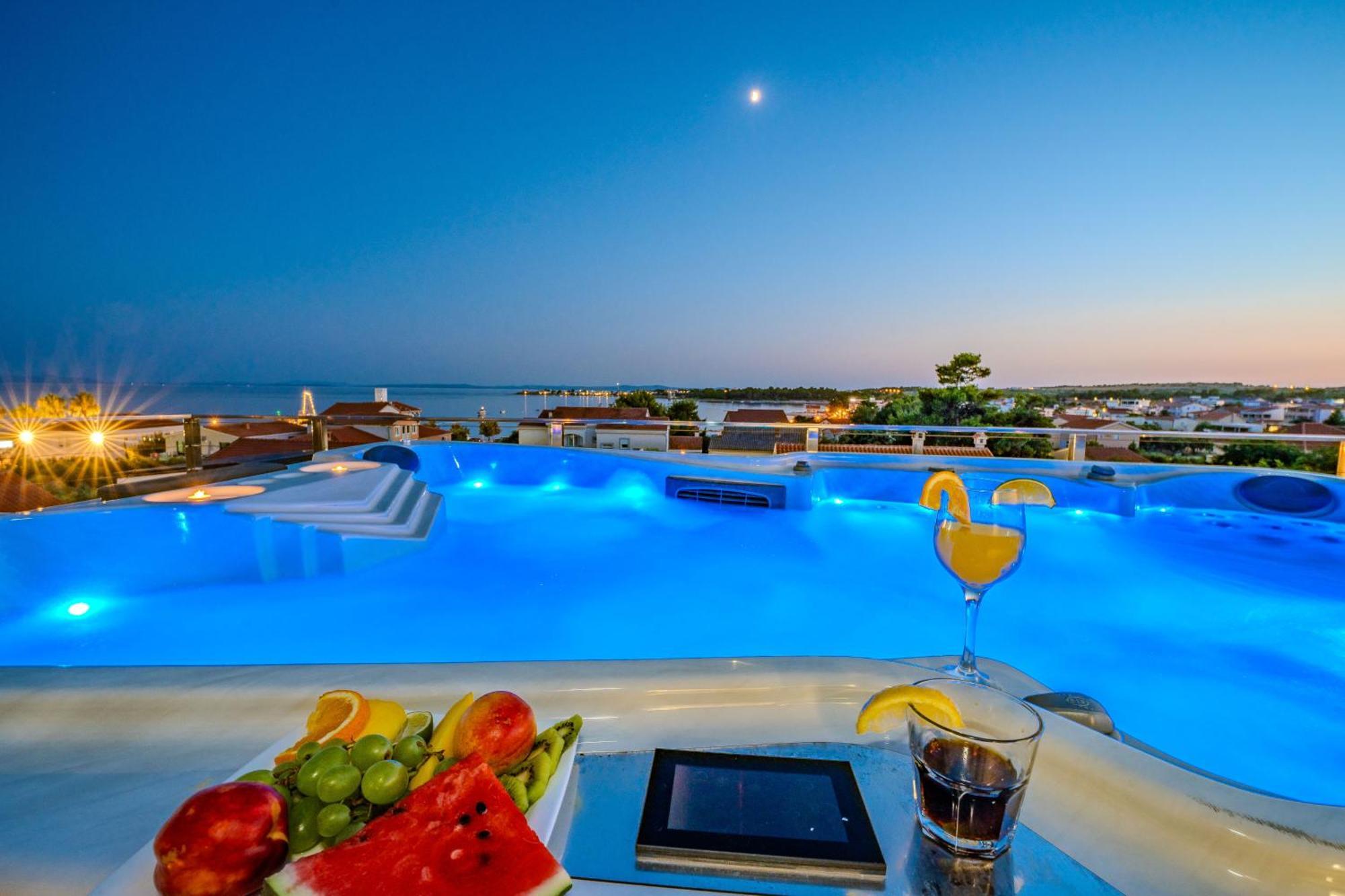 Luxury Apartments Vilamaloca วีร์ ภายนอก รูปภาพ