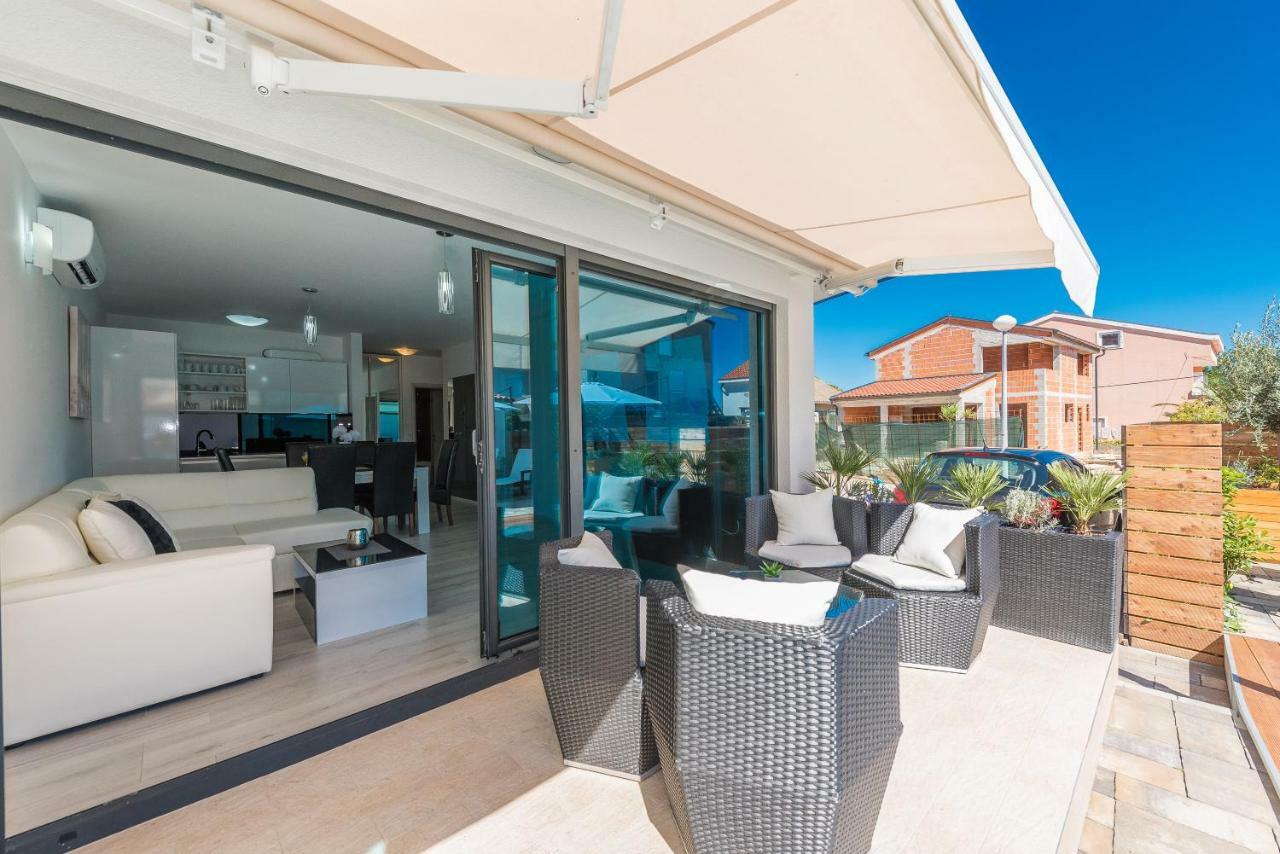 Luxury Apartments Vilamaloca วีร์ ภายนอก รูปภาพ