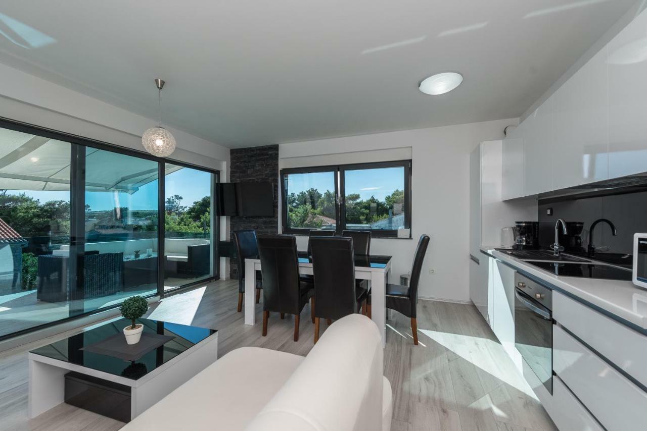 Luxury Apartments Vilamaloca วีร์ ภายนอก รูปภาพ
